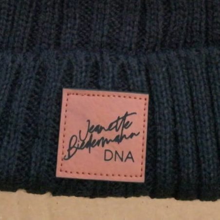 Jeanette-Biedermann-Beanie-DNA_nah