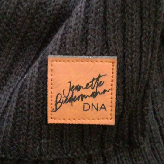 Jeanette-Bidermann-Beanie-DNA_nah